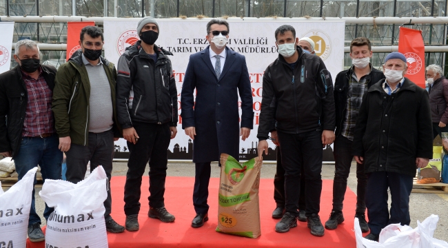 Erzurum'da Çiftçilere Yem Bitkisi Tohumu Dağıtıldı