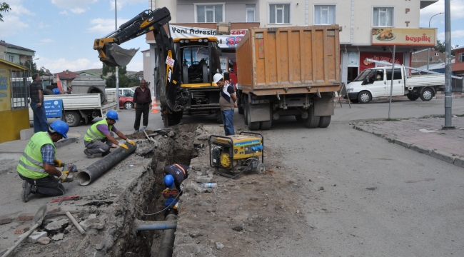 Büyükşehir Alt Yapıda Arı Gibi Çalışıyor