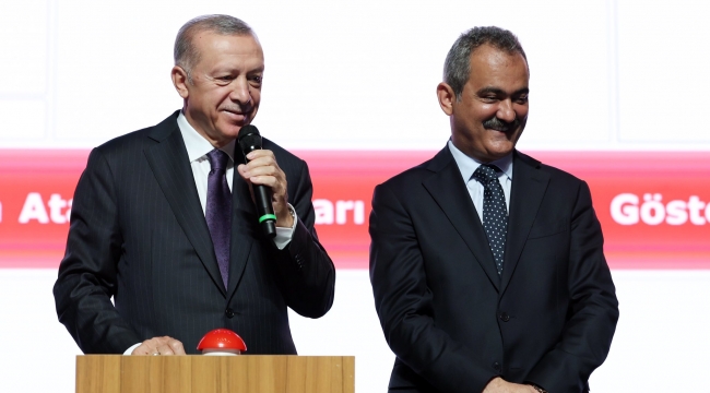 "Eğitim alanında engelleri tek tek kaldırarak, son 20 yılda çok büyük bir dönüşüme imza attık"