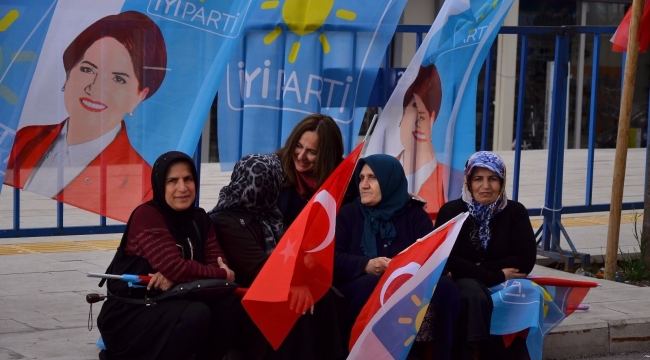 İYİ Parti Milletvekili Adayı Canan Uçar; ' Erzurum'da bir olmak Erzurum'la bir olmaktır''