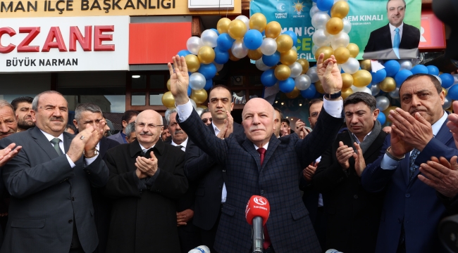 Başkan Sekmen'e Narman'da Coşkulu Karşılama