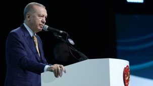 Cumhurbaşkanı Erdoğan: Kadınla aile arasında duvarlar ören her türlü yaklaşımı reddediyoruz 