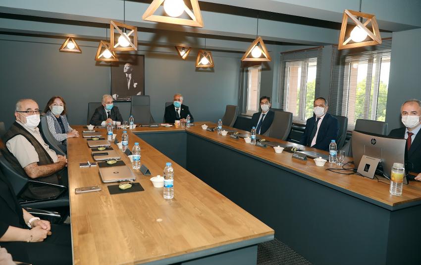YÖK Üyesi Prof.Dr.Yaylalı'dan Atatürk Üniversitesine Ziyaret