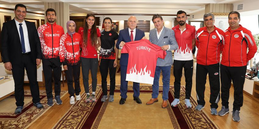 Atletizm Milli Takımından Mehmet Sekmen'e Ziyaret