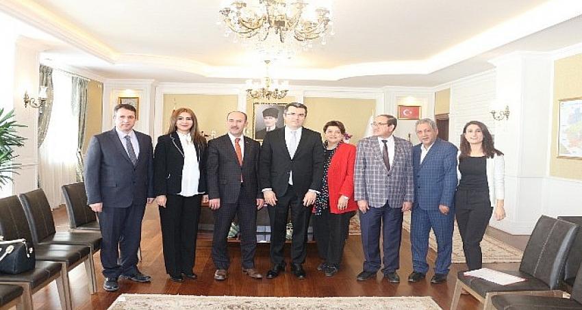 İPEKYOLUSİFED yönetimi Erzurum Valisi Memiş ile görüştü