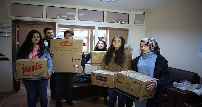 Üniversite öğrencilerinden yabancı uyruklu sığınmacılara yardım
