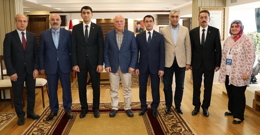 Türkmenistan Heyetinden Başkan Sekmen'e Ziyaret
