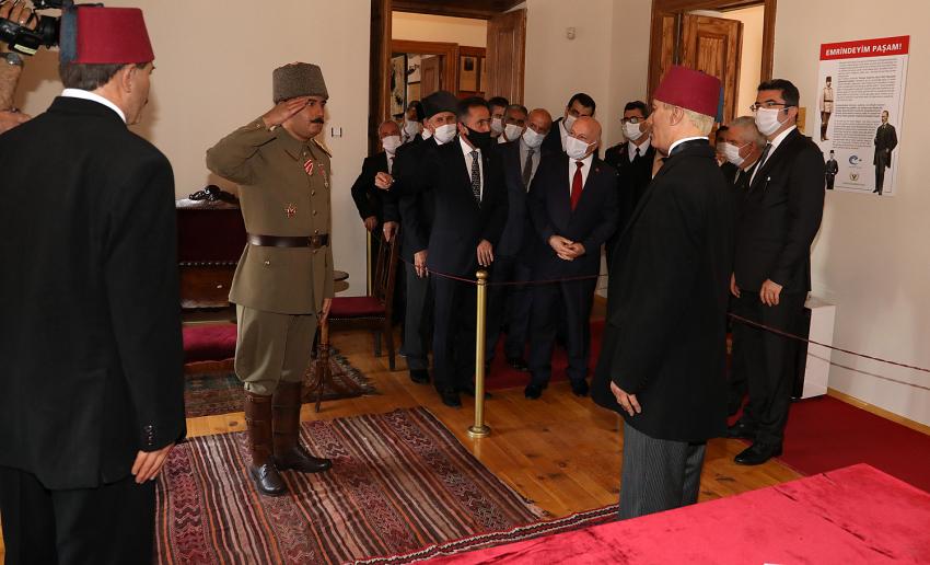 Atatürk'ün Erzurum'a Gelişinin 101.Dönümü Törenle Kutlandı