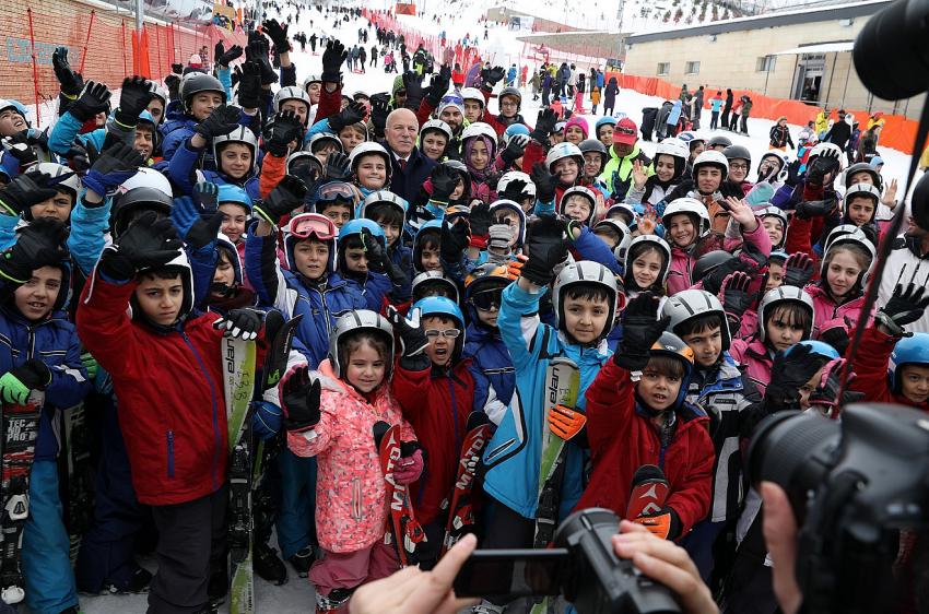 Başkan Sekmen; 'Erzurum'da Kayak Bilmeyen Çocuk Kalmayacak'