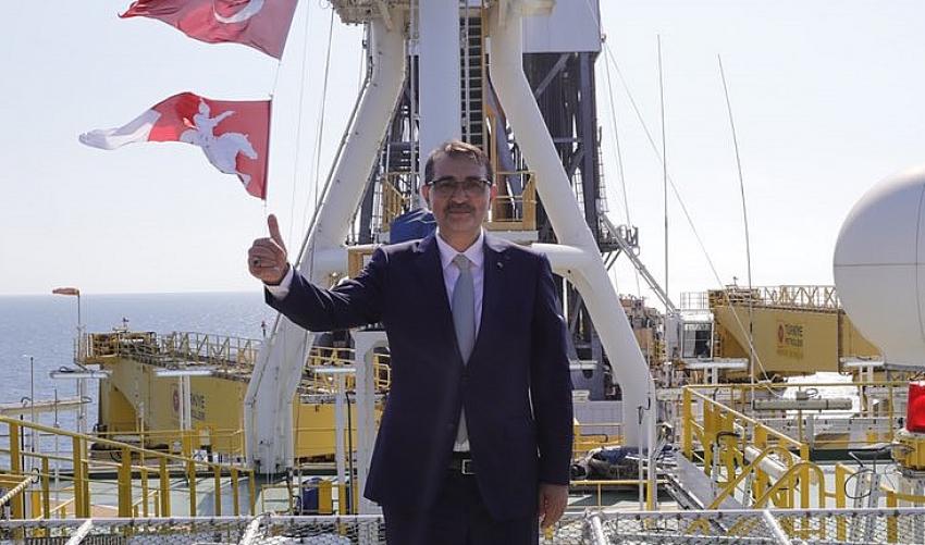 Bakan Dönmez 'Karadeniz'de 2 aya kadar yeni bir müjde gelebilir'