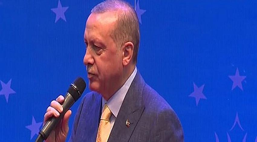Cumhurbaşkanı Erdoğan'dan Avrupa'da yaşayan Türklere: Vatandaşlık veriyorlarsa alın