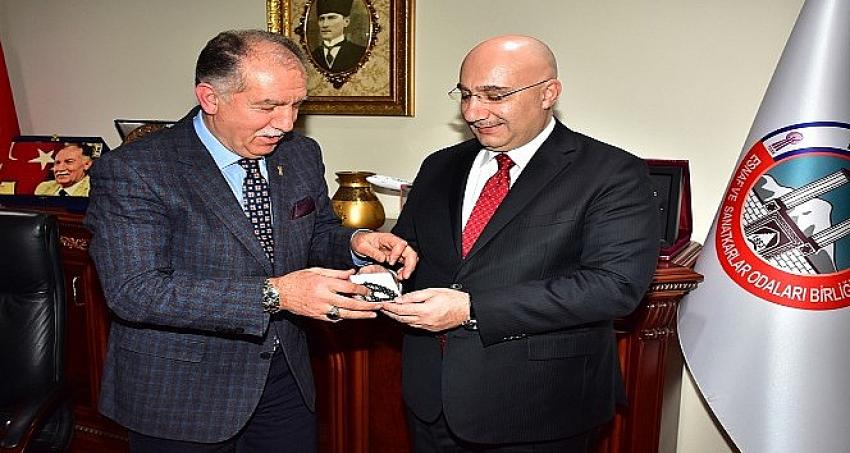 Halkbank Genel Müdürü ESOB'u ziyaret etti