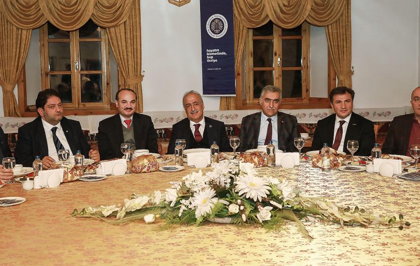 Atatürk Üniversitesi Danışma Kurulu Üyeleri Bir Araya Geldi