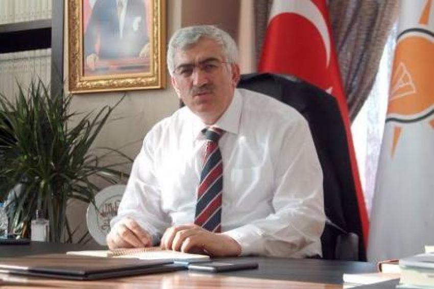 AK Parti Erzurum İl Başkanı Öz: 'Evlatlarımızı yarınlara yüksek eğitim düzeyinde hazırlamakta kararlıyız'