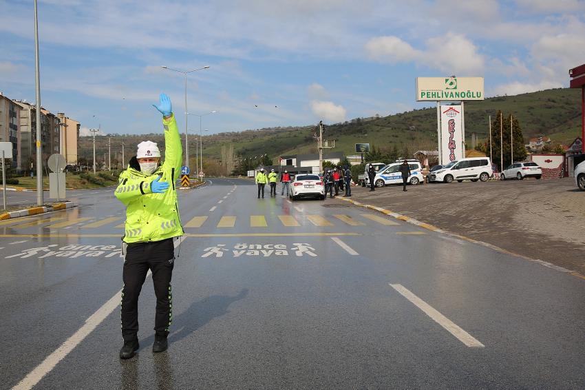 31 ile seyahat kısıtlaması uzatıldı