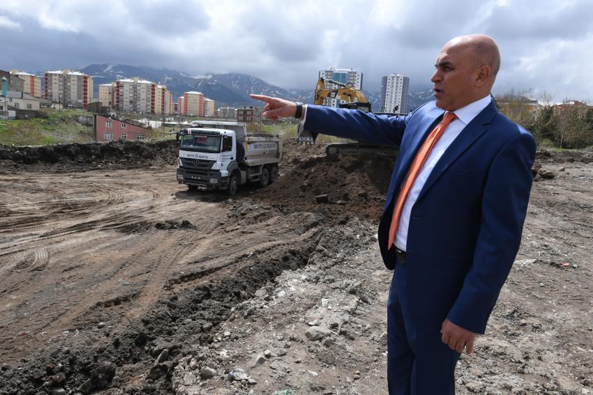 Başkan Korkut;'Erzurum'a güneş Üç Kümbetler'den doğacak'