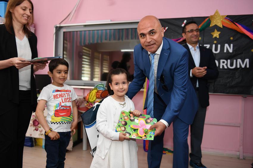 'Çocukların karne hediyesi Ali Korkut'tan'