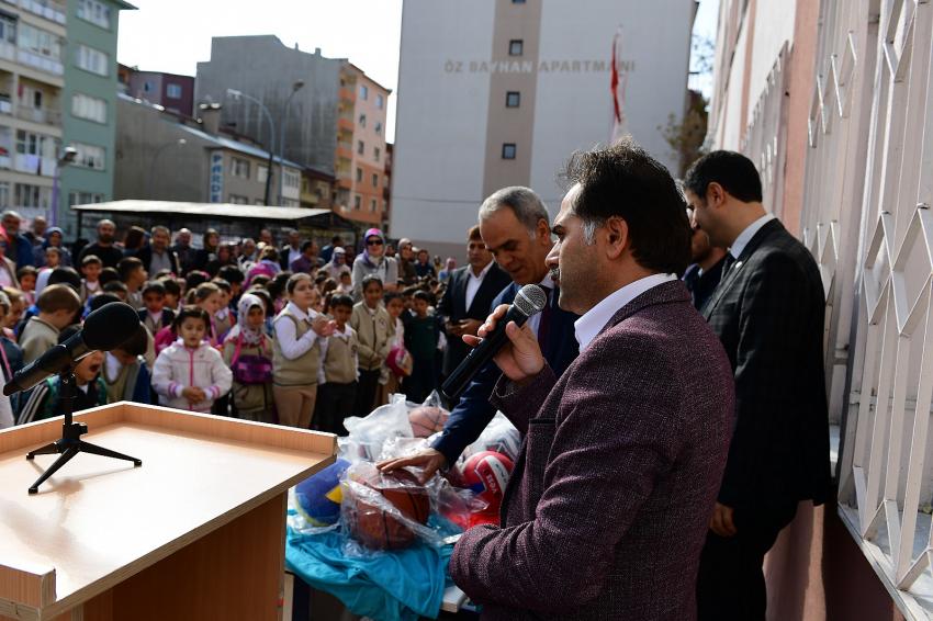 Uçar Başarılı Öğrencileri Kutladı