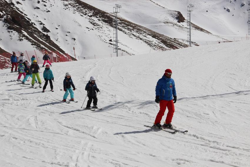 Palandöken'de kayak keyfi Mart ayında da devam ediyor