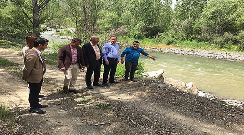 Uzundere'de rafting parkuru yapımına başlandı