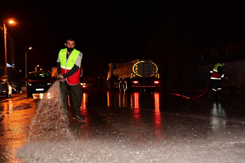 Yakutiye'nin Cadde Ve Sokakları Sabunlu Suyla Yıkanıyor