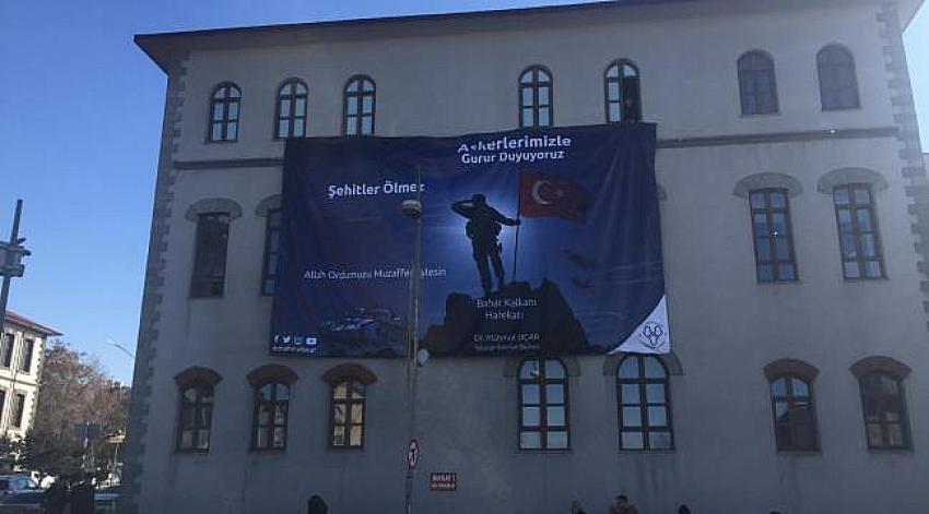 Yakutiye Belediyesi'nden Anlamlı Afiş